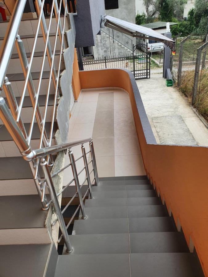 Apartmen Kuca Za Odmor I Familiju Bar Exterior foto